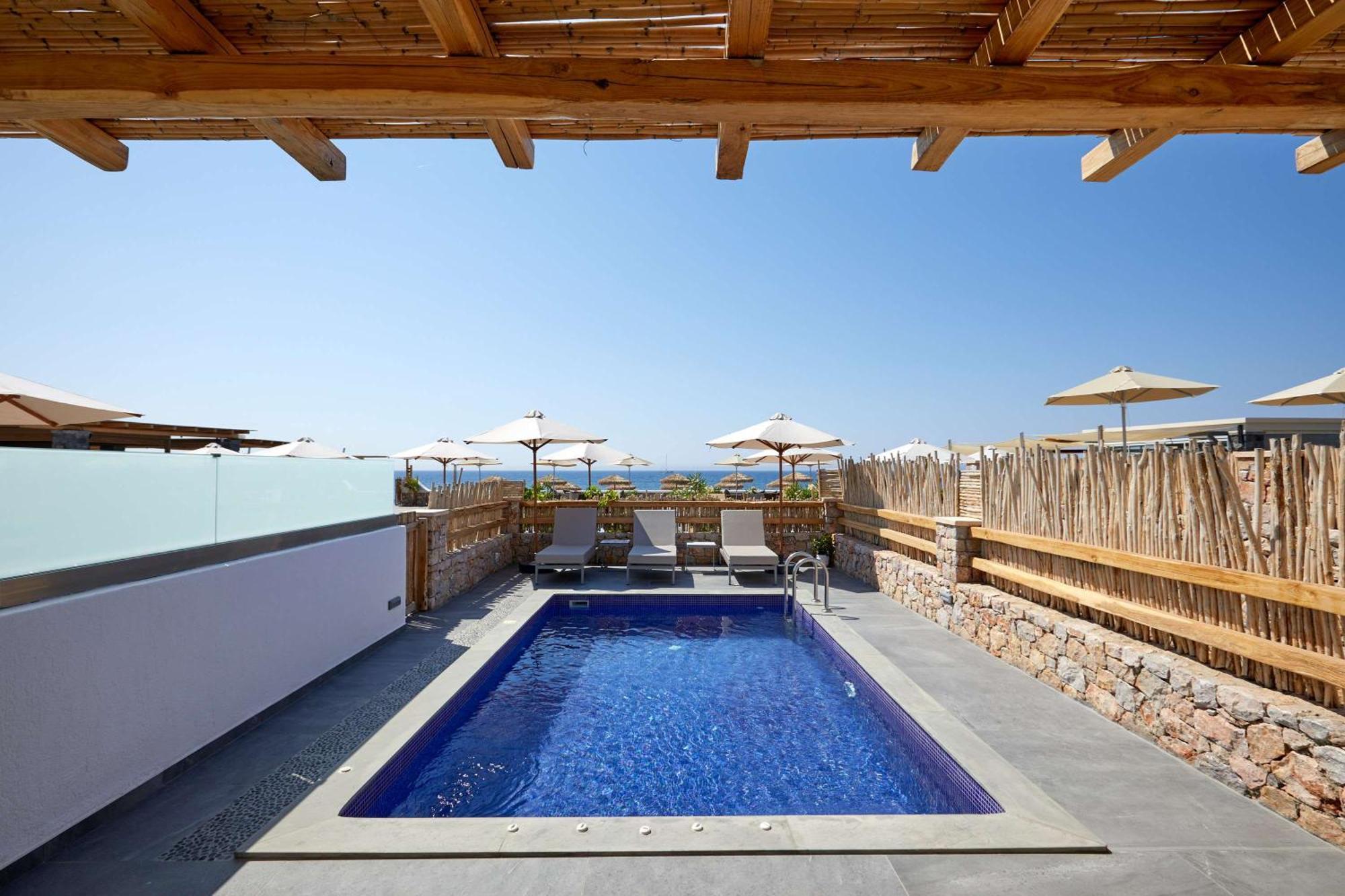 Sea Breeze Santorini Beach Resort, Curio By Hilton Agios Georgios  Kültér fotó